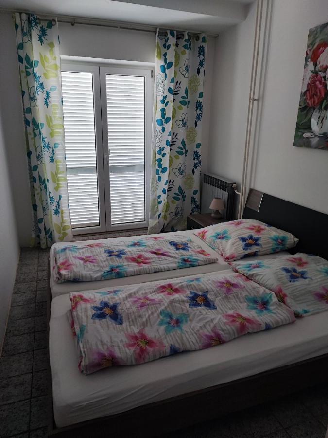 Apartmani Sabira Нови-Винодолски Экстерьер фото